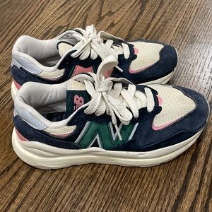 Size EU 38 Womens New Balance 57/40 Eclipse